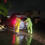 Lluvias causan afectaciones en Corregidora: 14 vehículos varados, 12 viviendas dañadas y caída de árboles